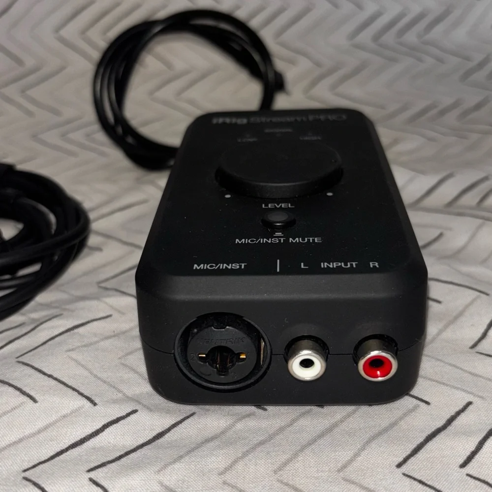 IK Multimedia iRig Stream Pro - Black - Picture 3 of 4